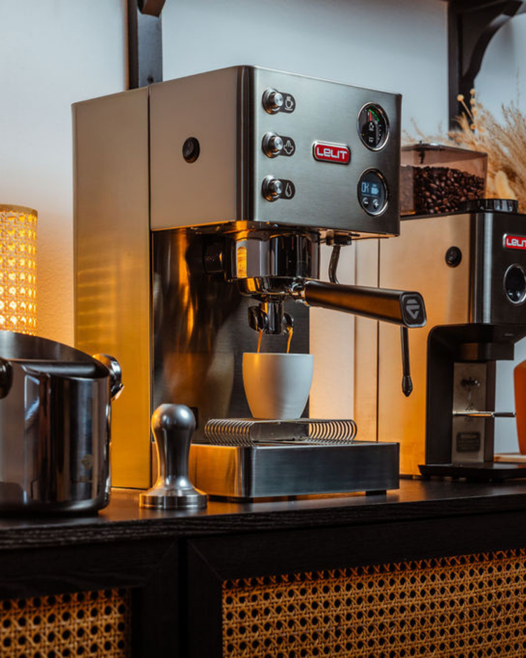 LELIT Victoria espresso machine