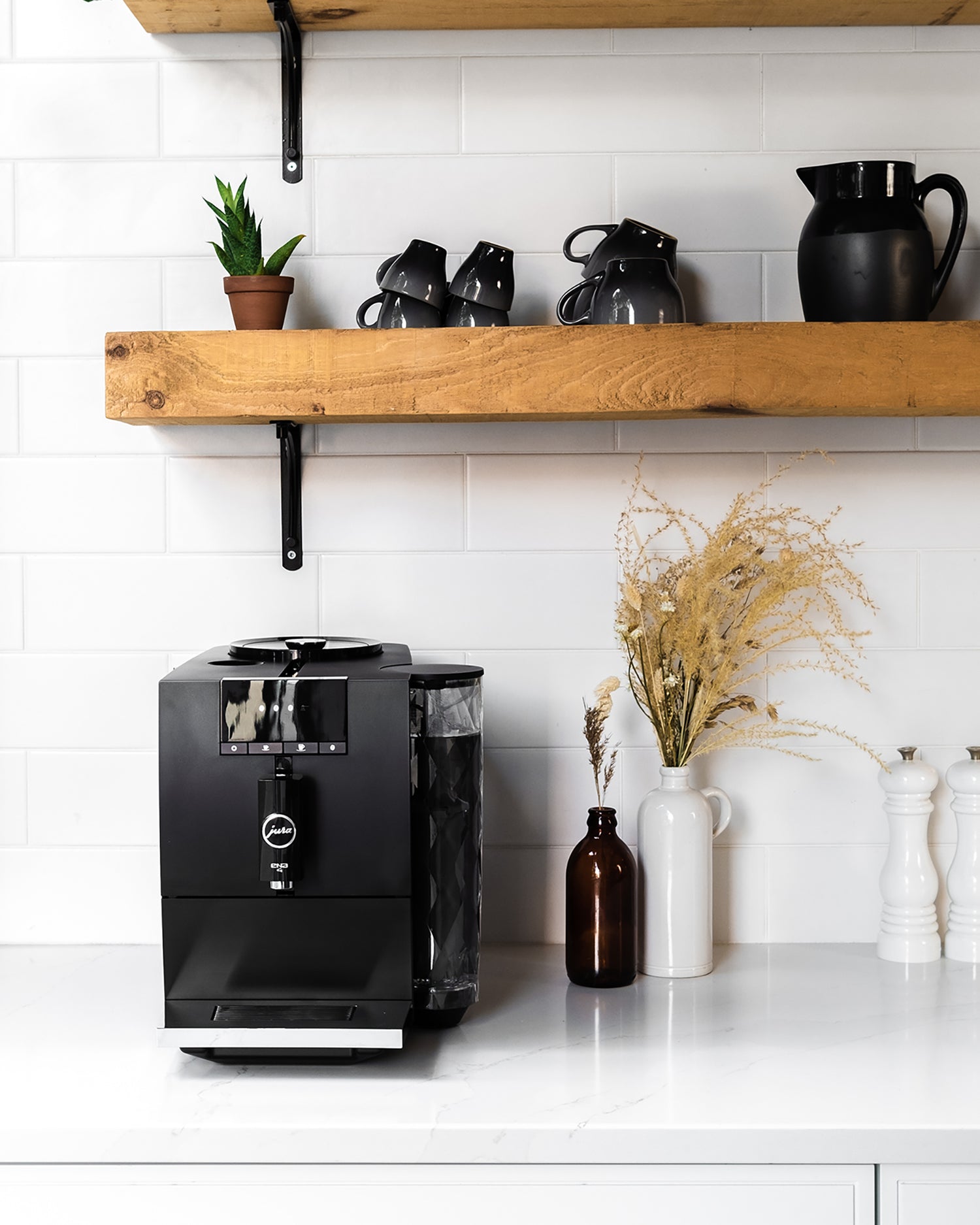 JURA Ena 4 Metropolitan black