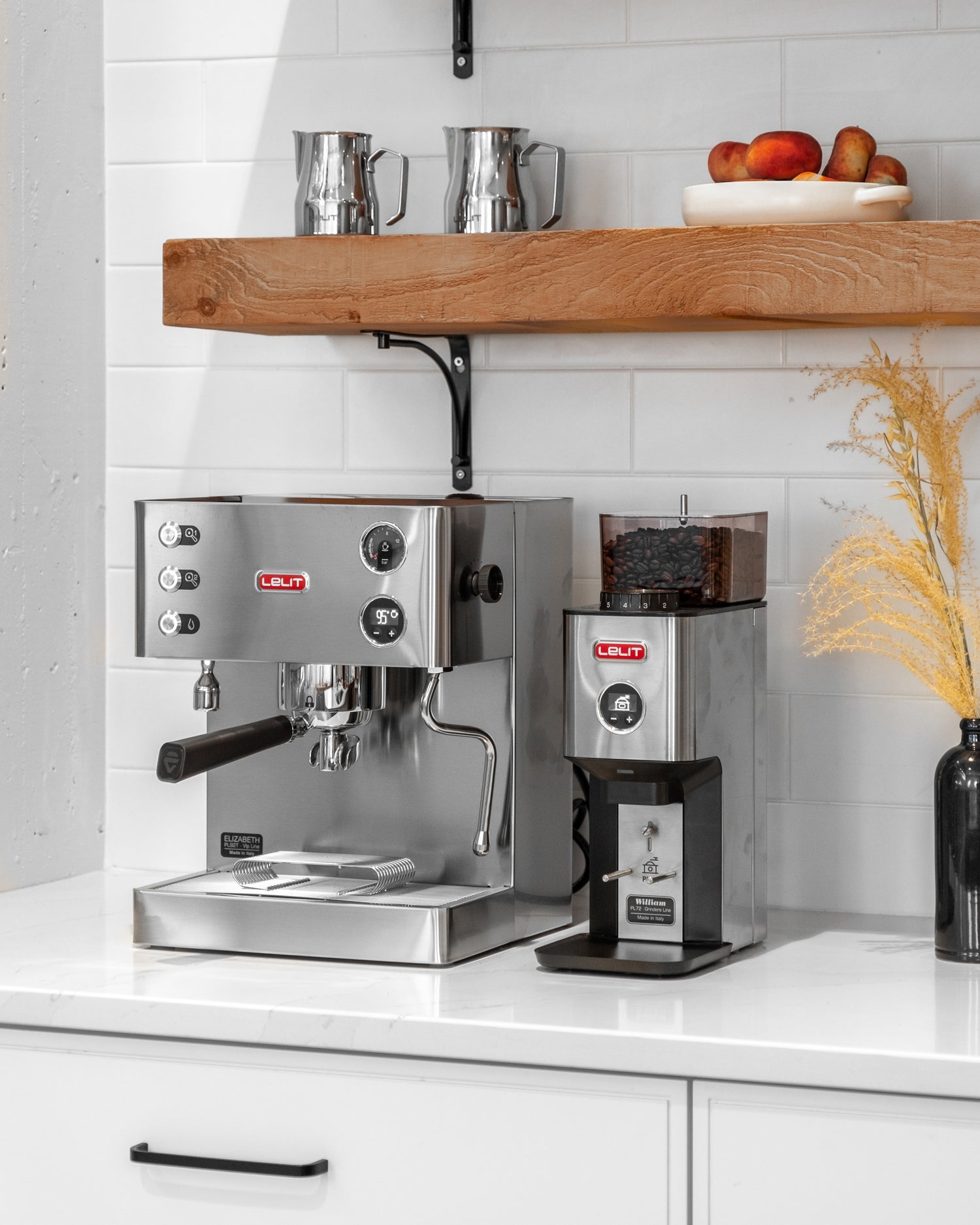 LELIT William PL72 et Elizabeth moulin et machine espressosur bar à café