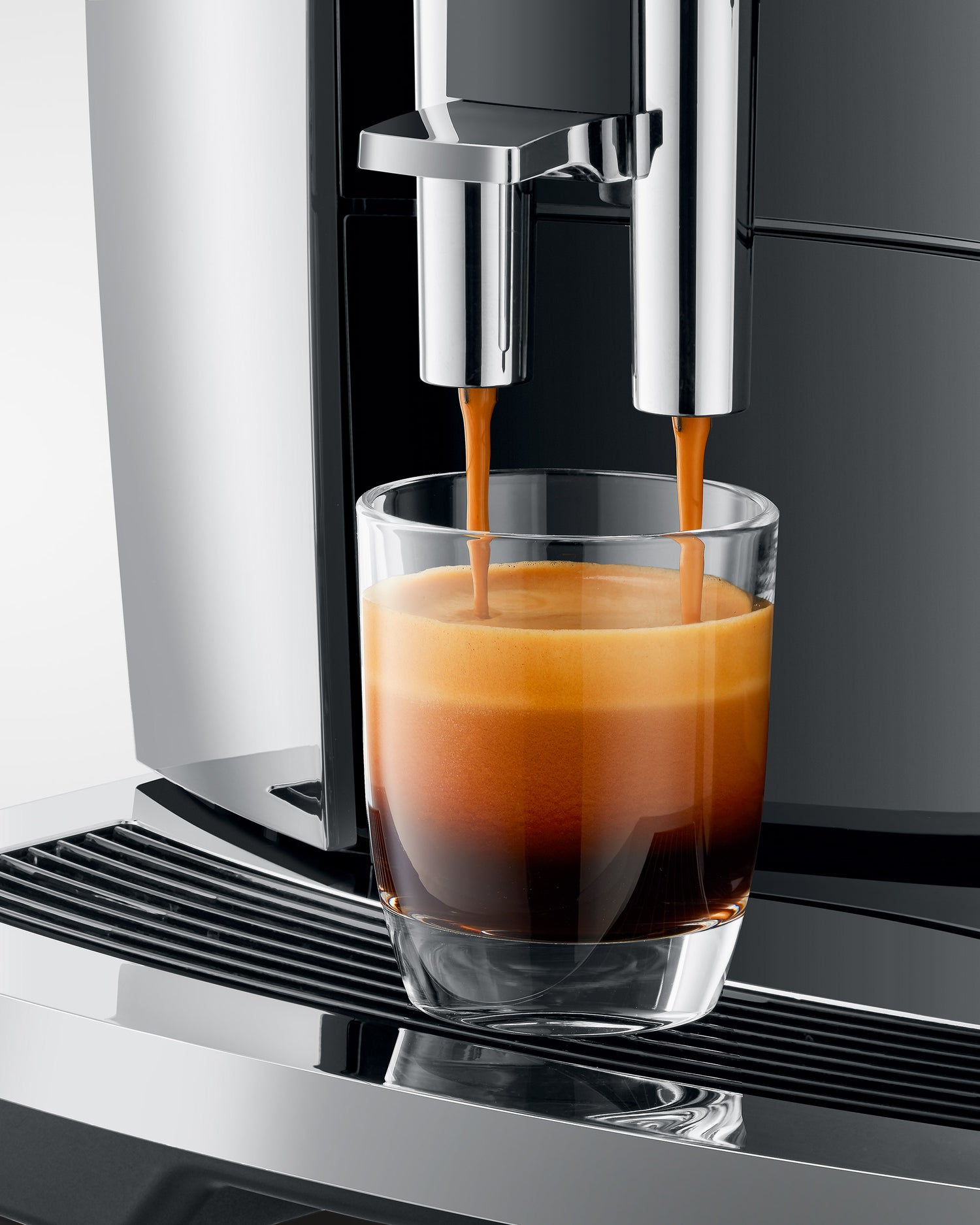 Jura Máquina de café automática E8 Piano Black, 64oz