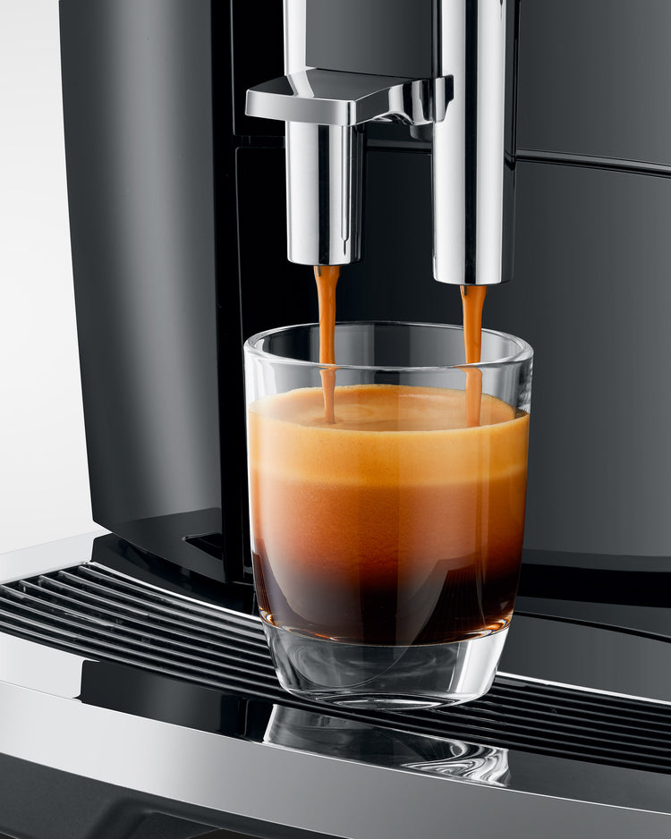 JURA E8 espresso machine